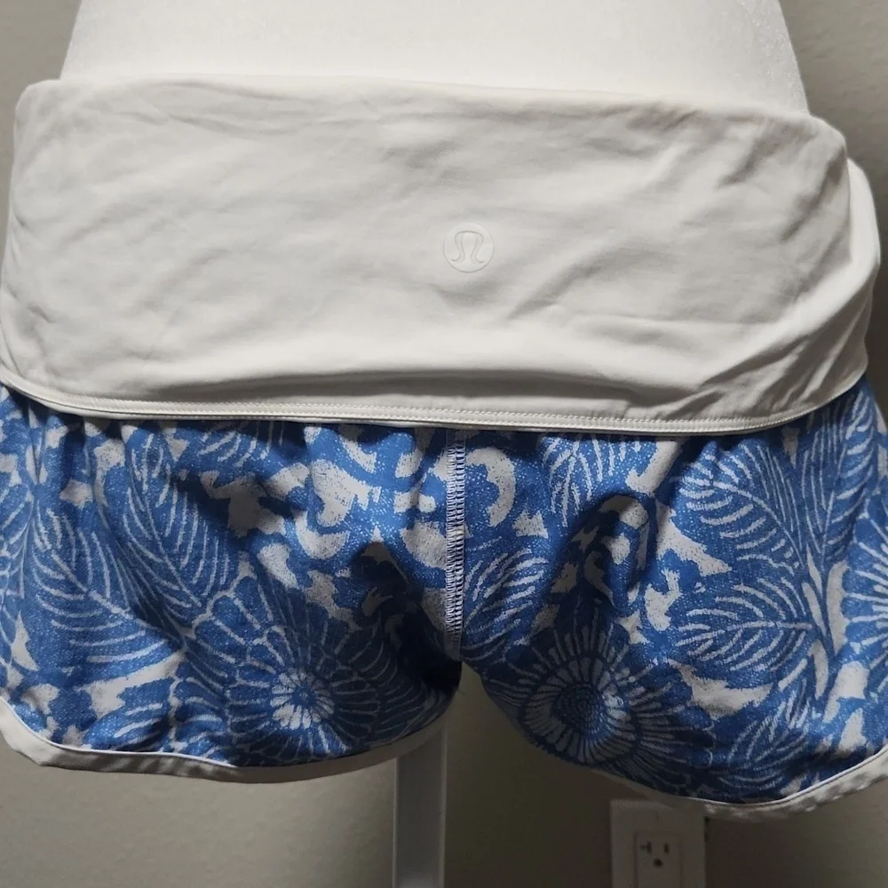 Lululemon Ready To Roll Shorts